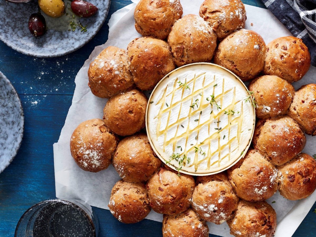 Brotblume mit Camembert