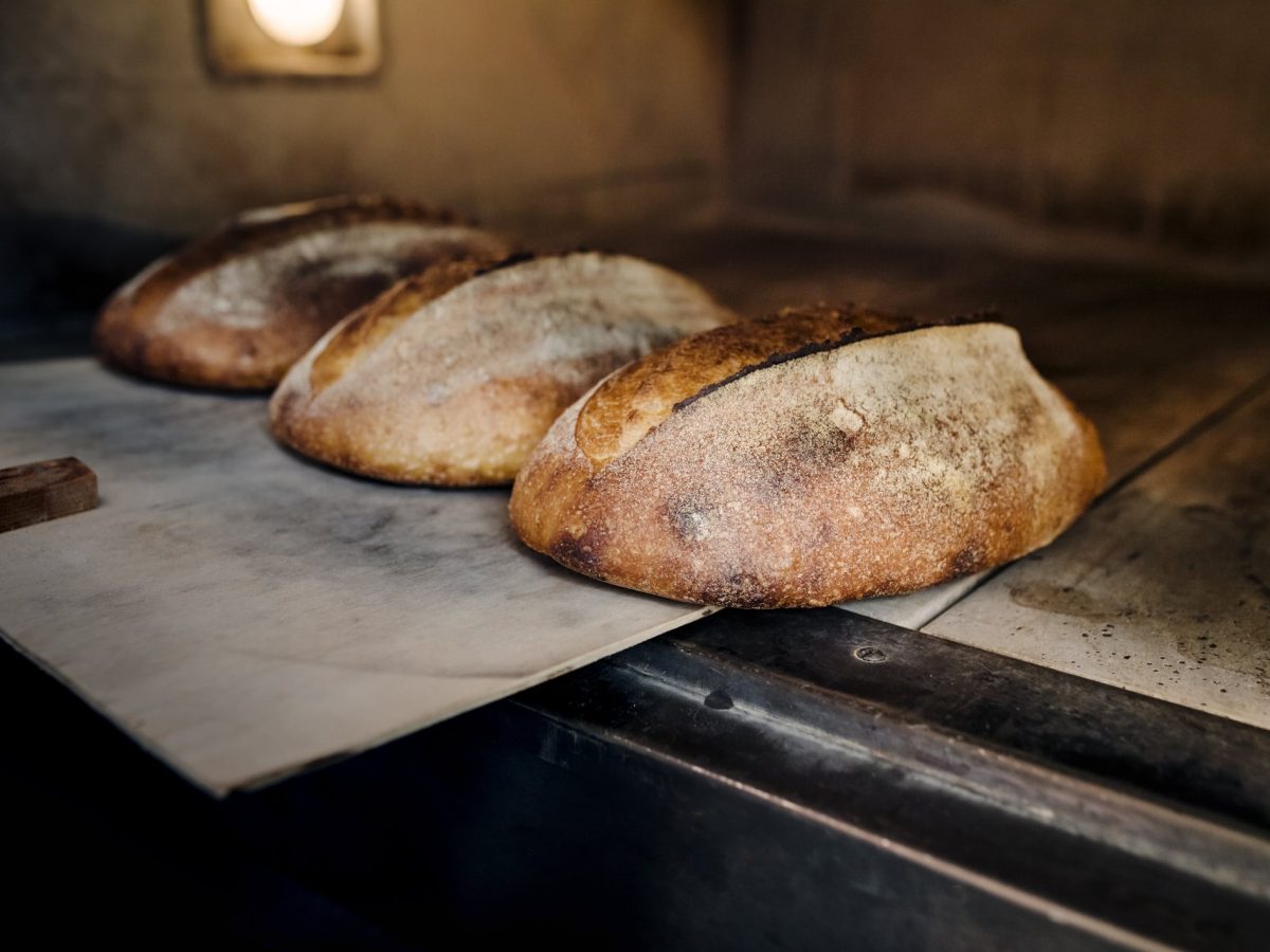 Mit Schwaden backen, Brote im Holzofen