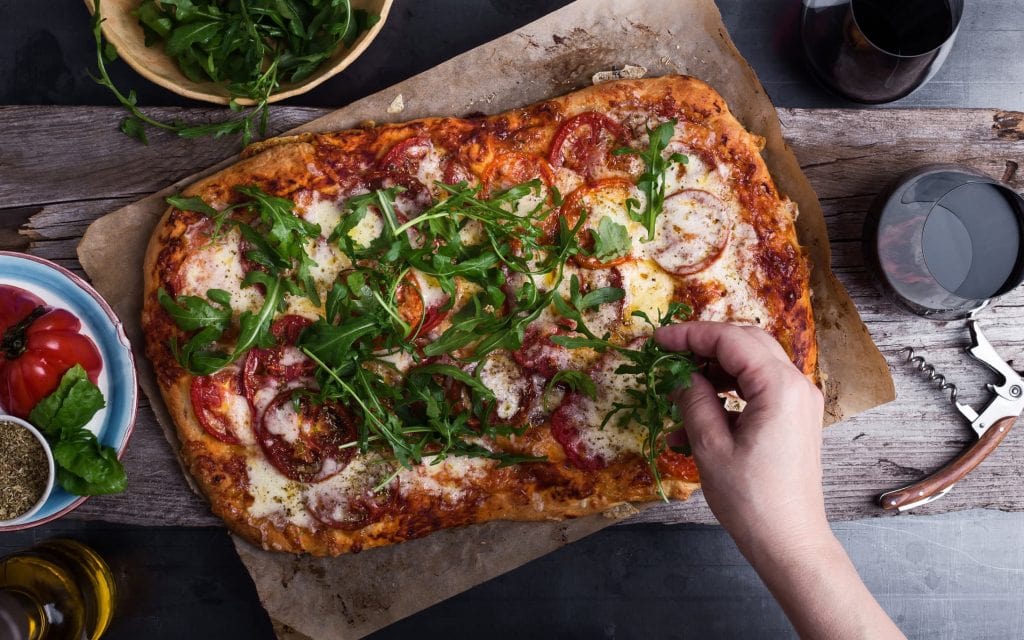 9 klassische Fehler beim Pizza backen: So vermeidest du sie!