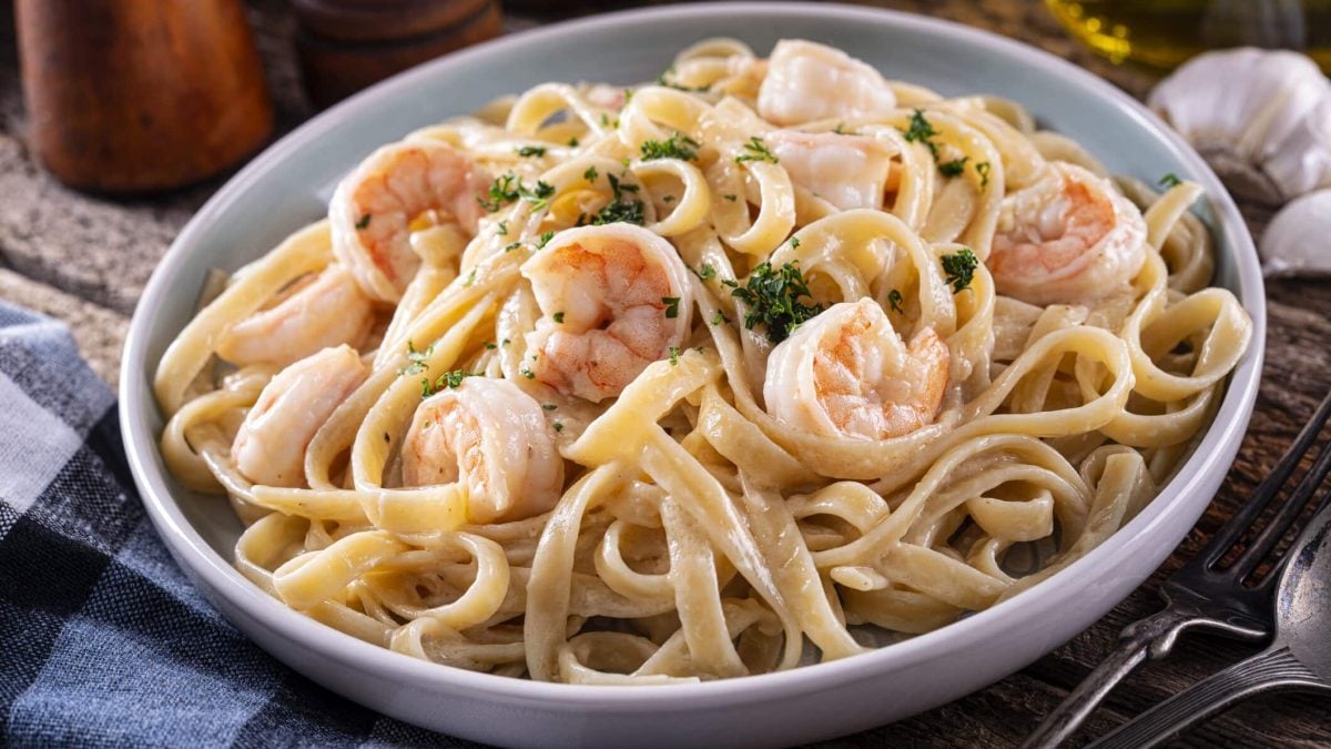 Shrimp Alfredo mit Weißwein und Knoblauch