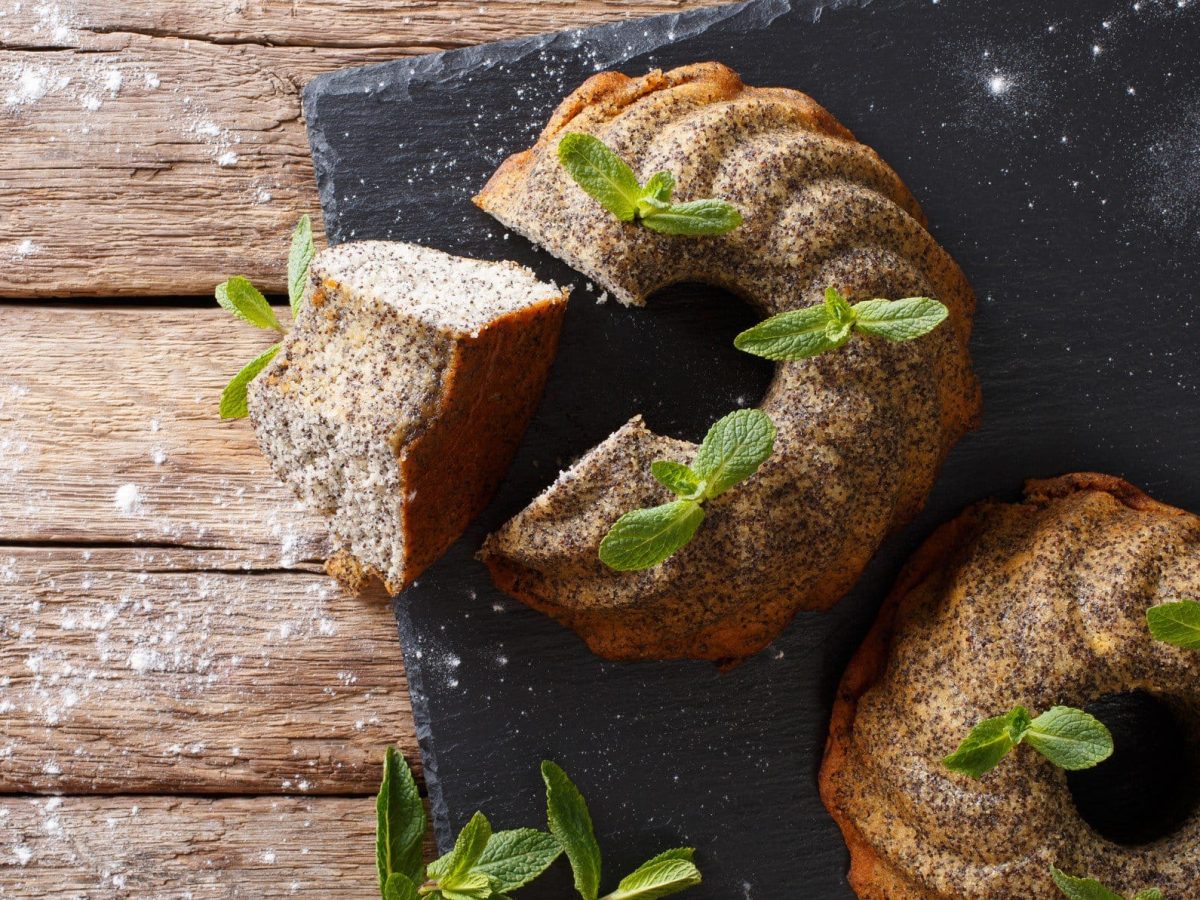 Schüttelkuchen mit Mohn