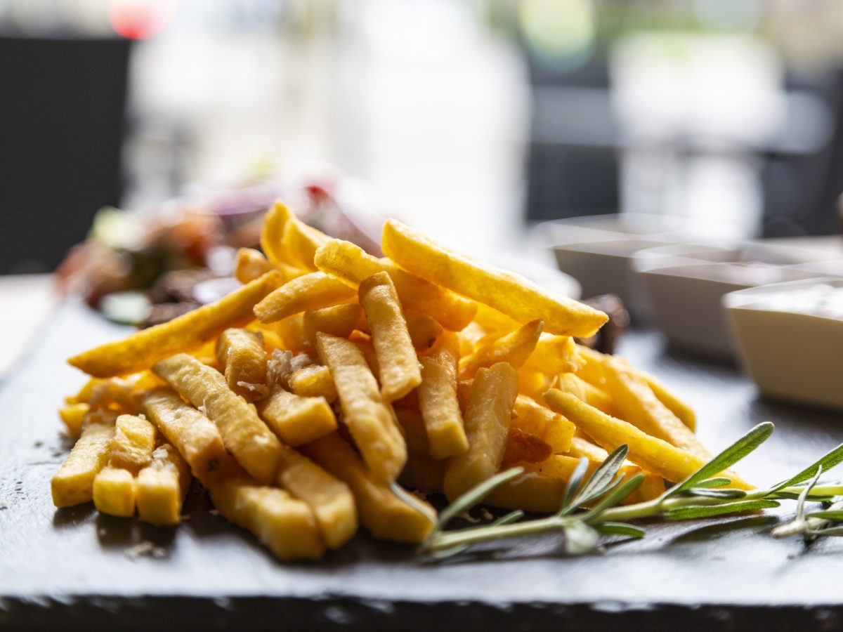 Perfekte Pommes mit Rosmarin