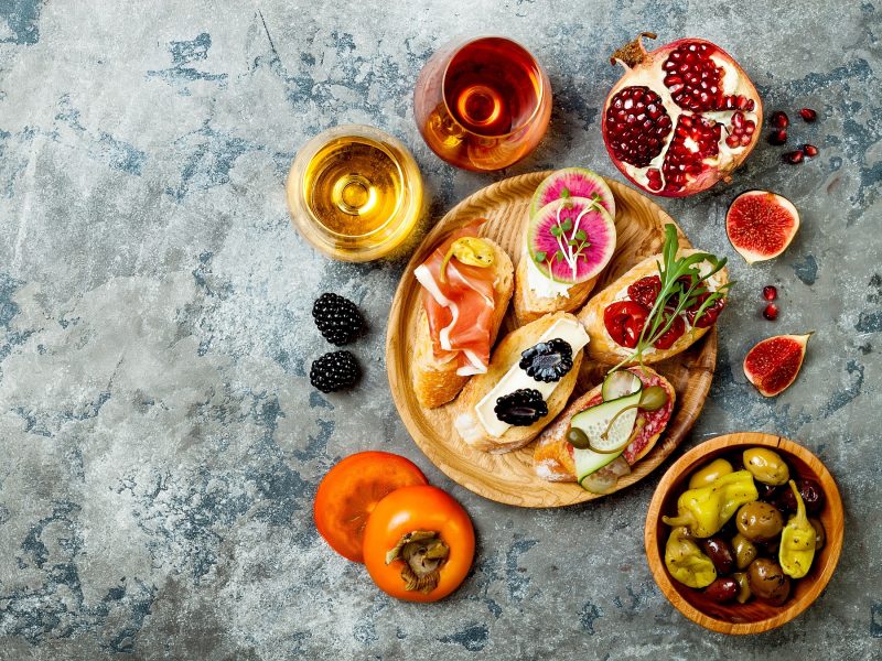 Fingerfood von oben fotografiert.